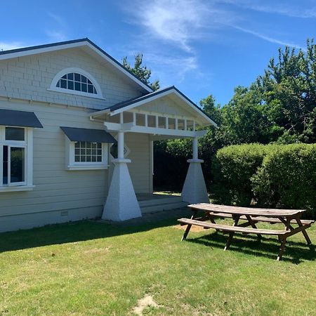 One Panama Villa Martinborough Eksteriør billede