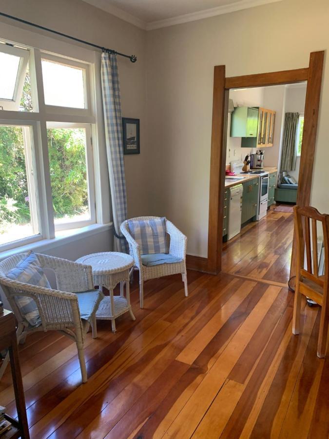 One Panama Villa Martinborough Eksteriør billede